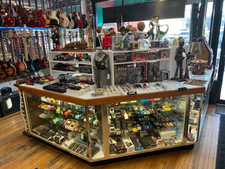 Tommy s Guitars Trading Posts 1 768x576